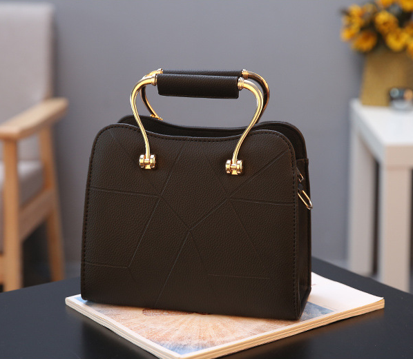 2021 new fashion Korean version of the ladies handbag small bag female shoulder diagonal package