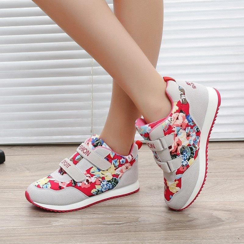 Floral warm sneakers