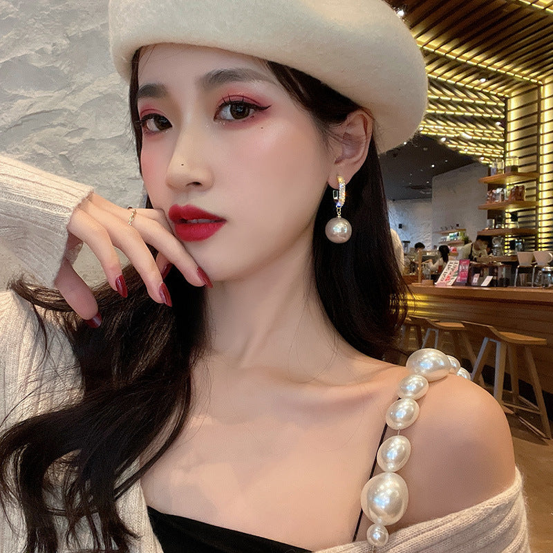 2021 New Fashion Korean Oversized White Pearl Drop