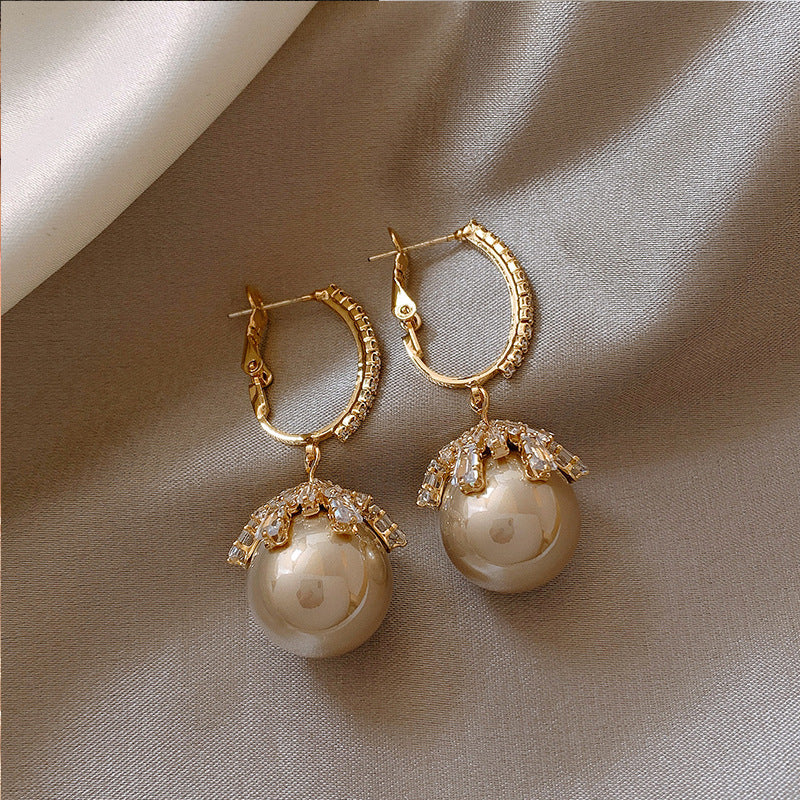 High Sense Of Temperament Fashion Earrings Female French Net Red Pearl Earrings