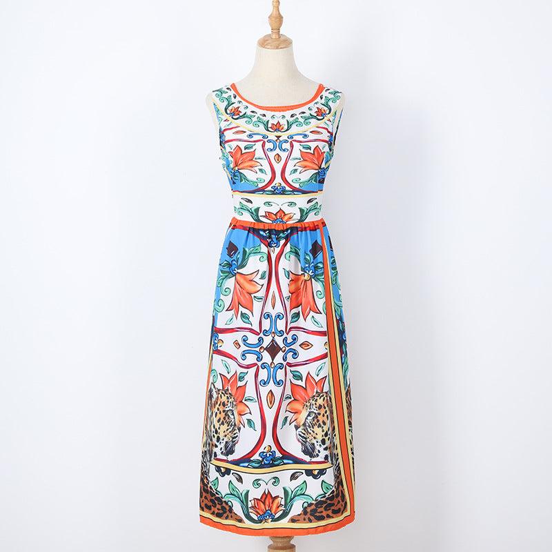 Sleeveless midi retro print dress