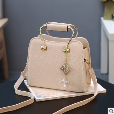 2021 new fashion Korean version of the ladies handbag small bag female shoulder diagonal package