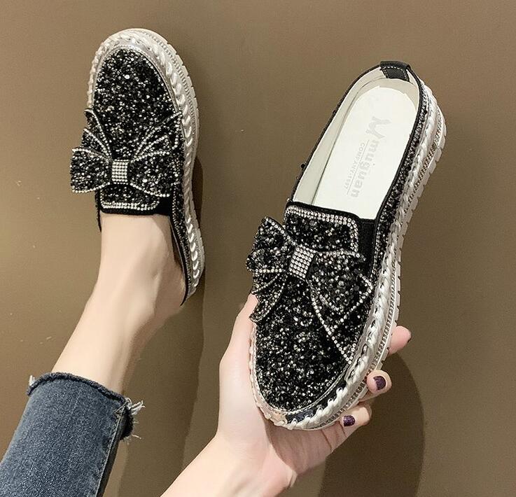 Women's flats