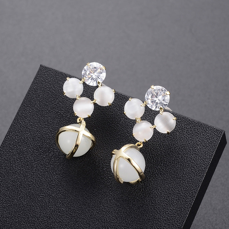 Fashionable High-end Earrings