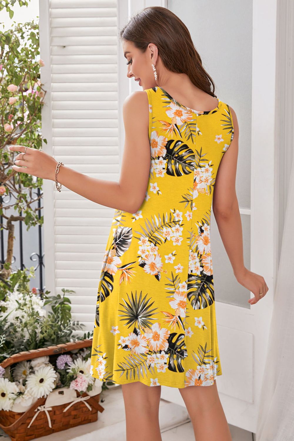 Printed Round Neck Sleeveless Dress