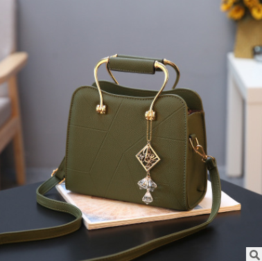 2021 new fashion Korean version of the ladies handbag small bag female shoulder diagonal package