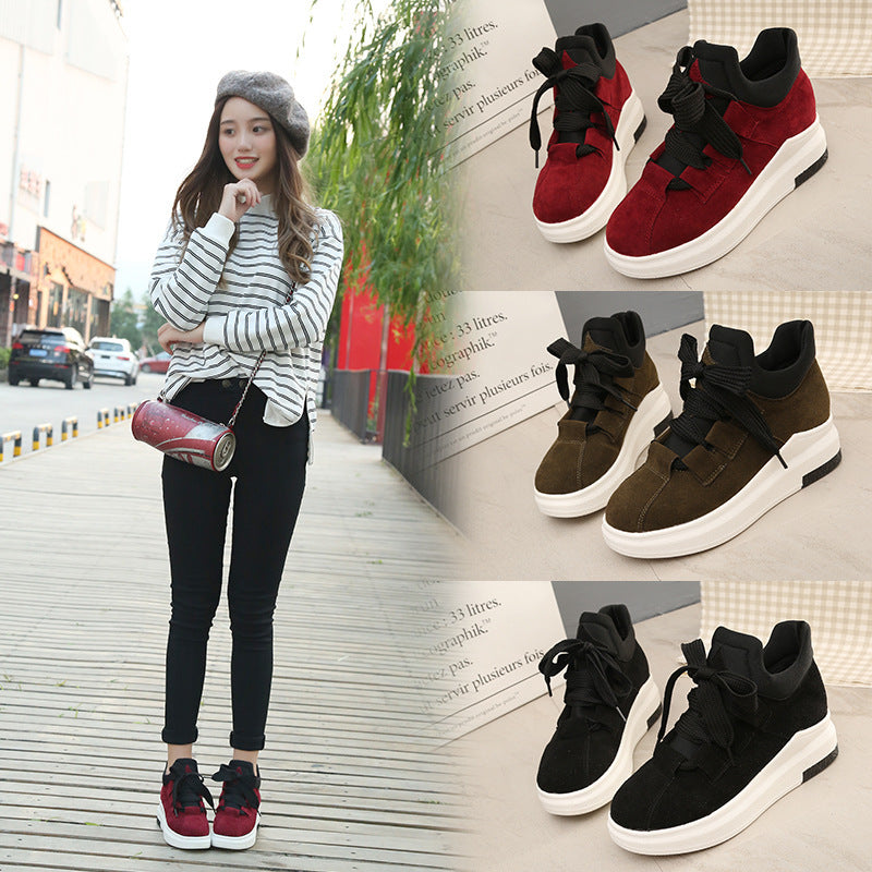 Round head thick-soled sports shoes