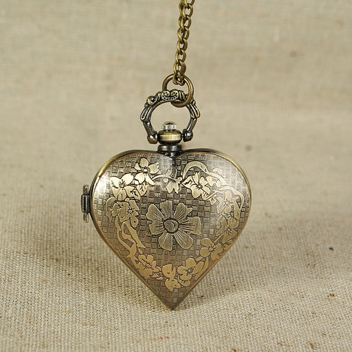 Vintage Peach Heart Hollow Pattern Pocket Watch Bronze Peach Heart Carved Hollow Classical Pocket Watch