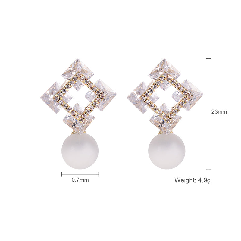 Fashionable High-end Earrings