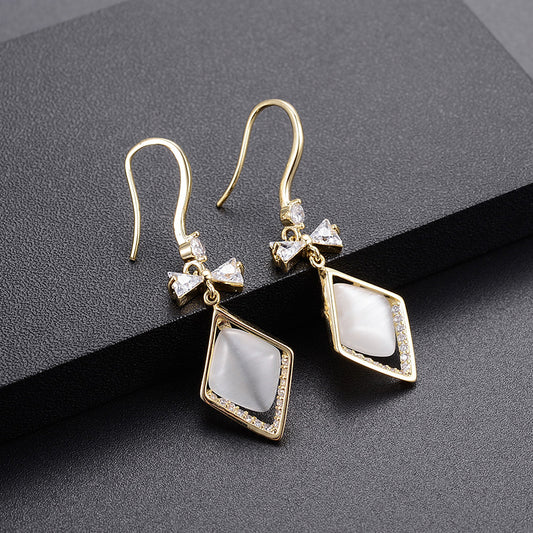 Fashionable High-end Earrings