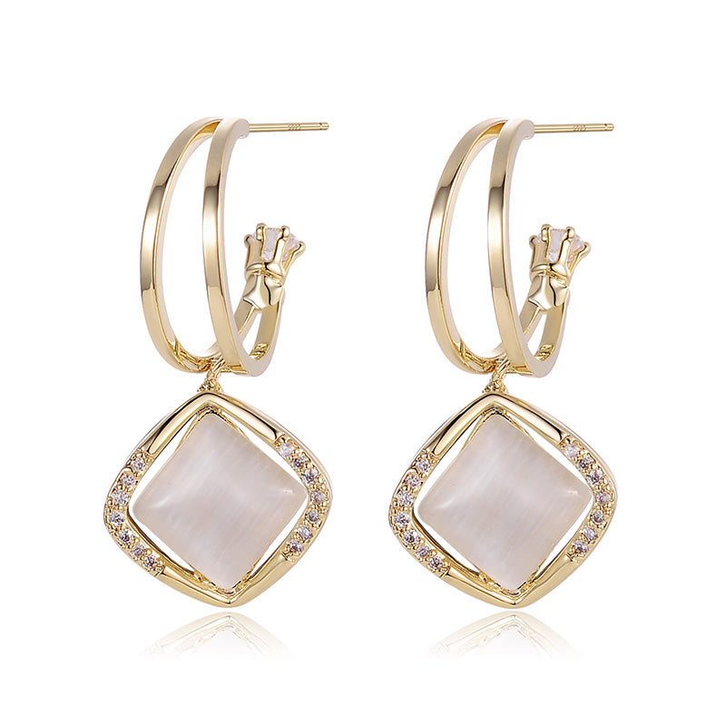 Fashionable High-end Earrings